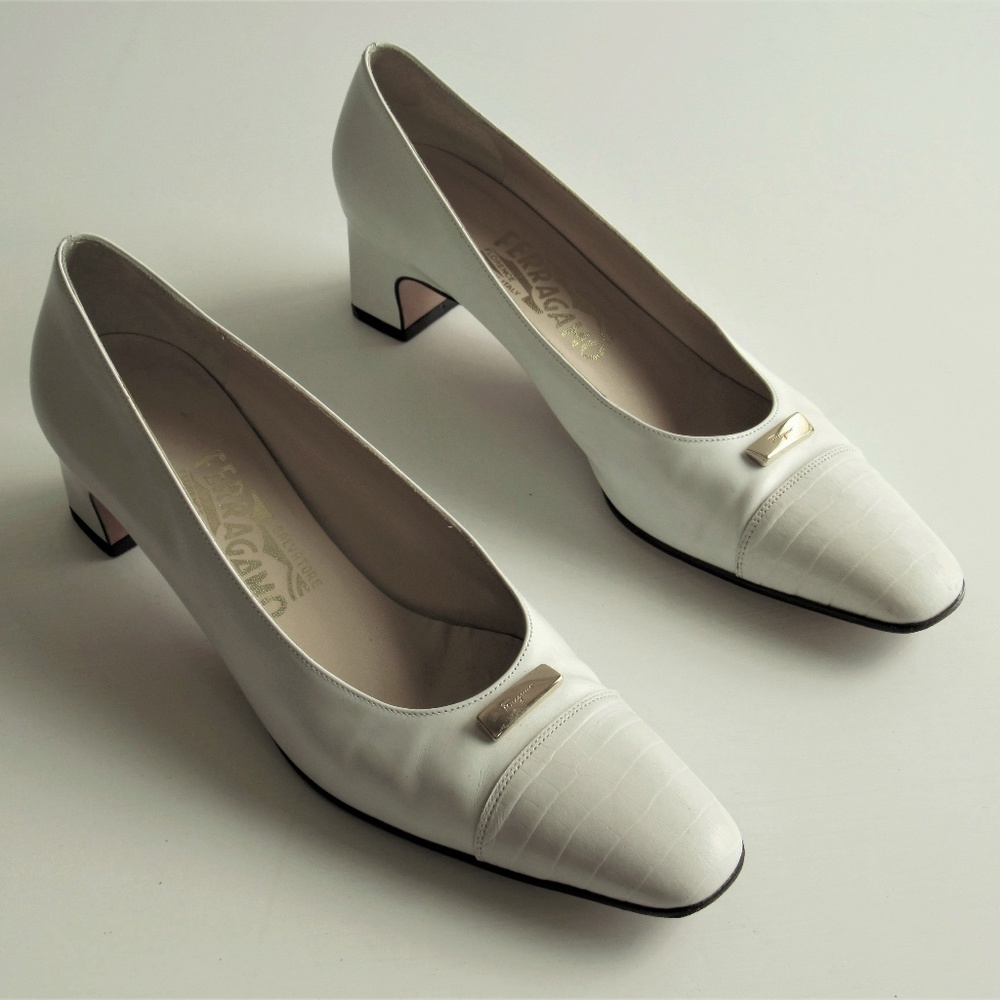 SALVATORE FERRAGAMO "Thrill" White Leather Heels